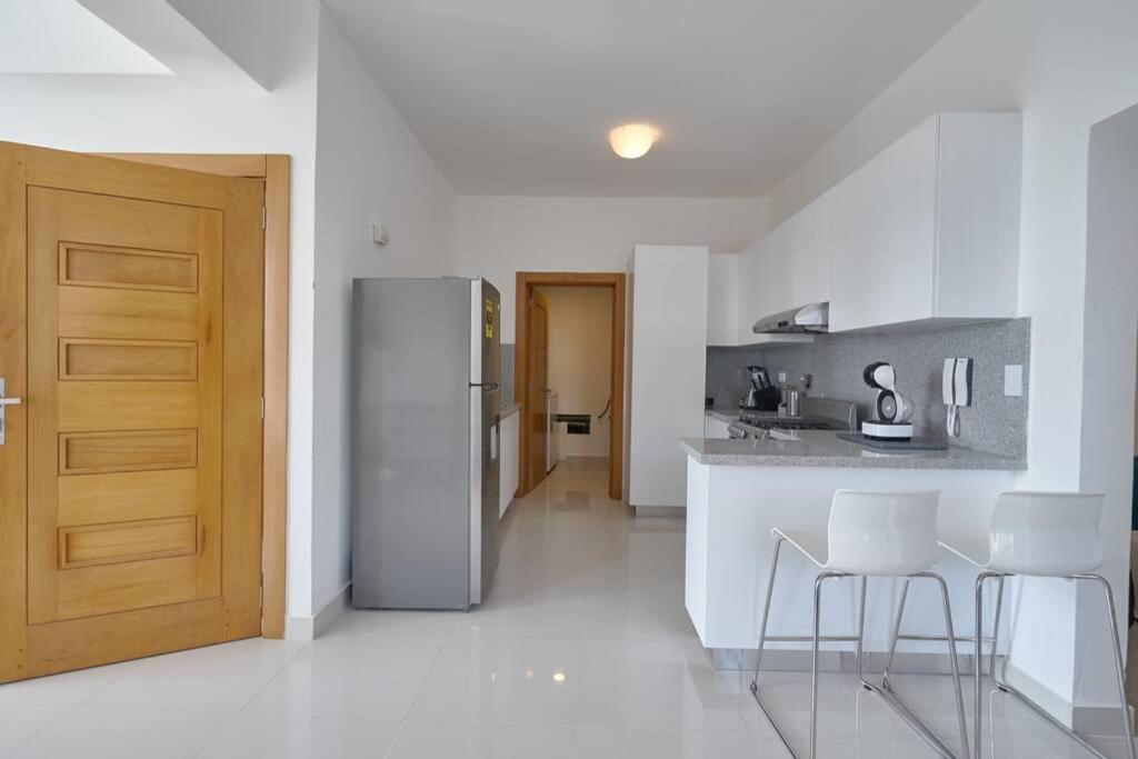 Escape Apartments, Balcony, Pool & Gym In La Julia Santo Domingo Exteriör bild