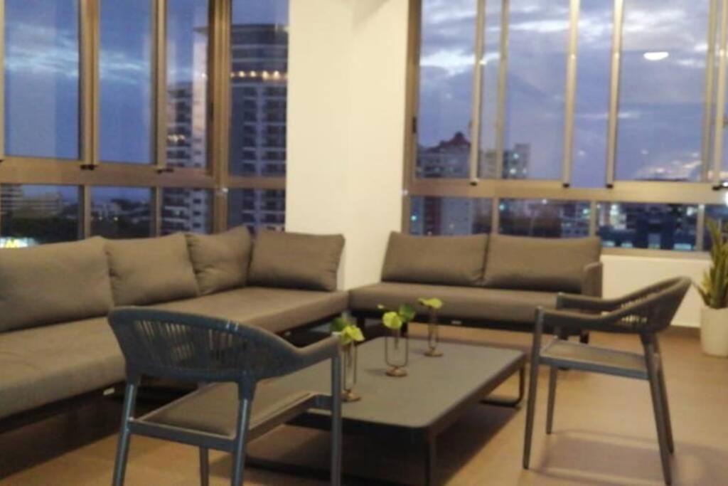 Escape Apartments, Balcony, Pool & Gym In La Julia Santo Domingo Exteriör bild