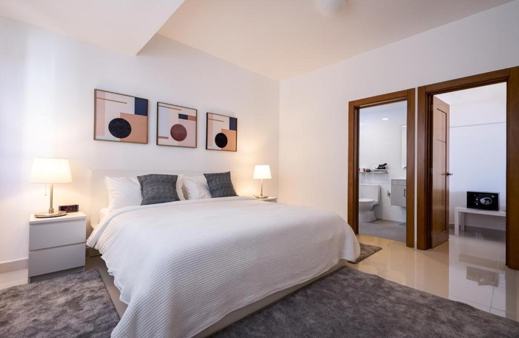 Escape Apartments, Balcony, Pool & Gym In La Julia Santo Domingo Exteriör bild