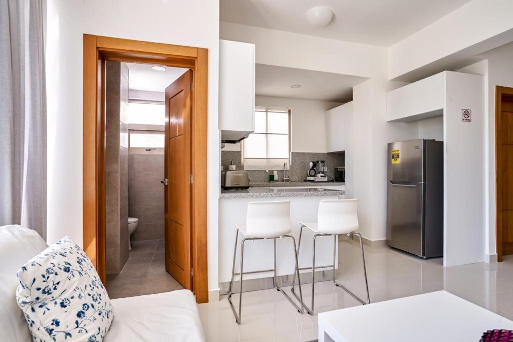 Escape Apartments, Balcony, Pool & Gym In La Julia Santo Domingo Exteriör bild