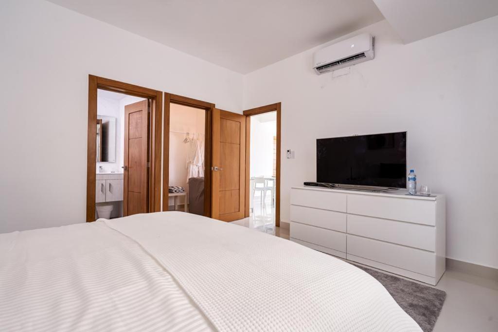 Escape Apartments, Balcony, Pool & Gym In La Julia Santo Domingo Exteriör bild