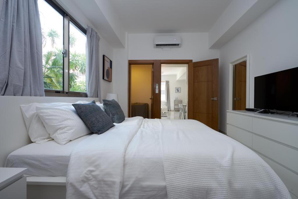 Escape Apartments, Balcony, Pool & Gym In La Julia Santo Domingo Exteriör bild
